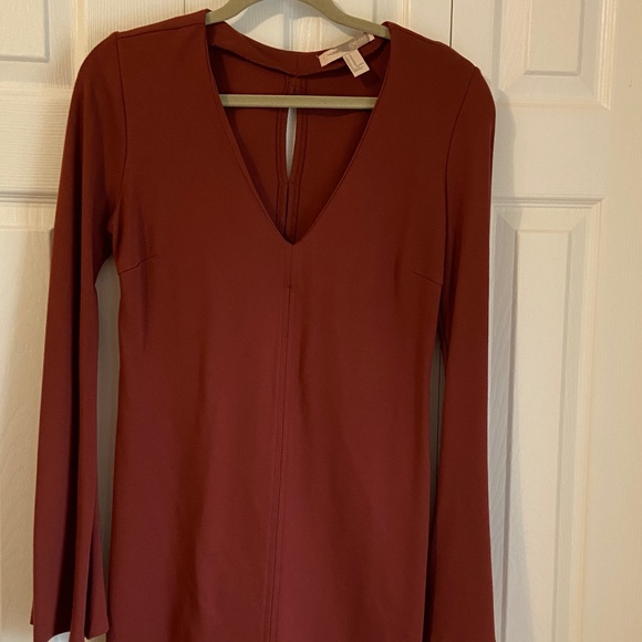 Forever 21 V-neck Dress with Bell Sleeves size Medium - Picture 2 of 7